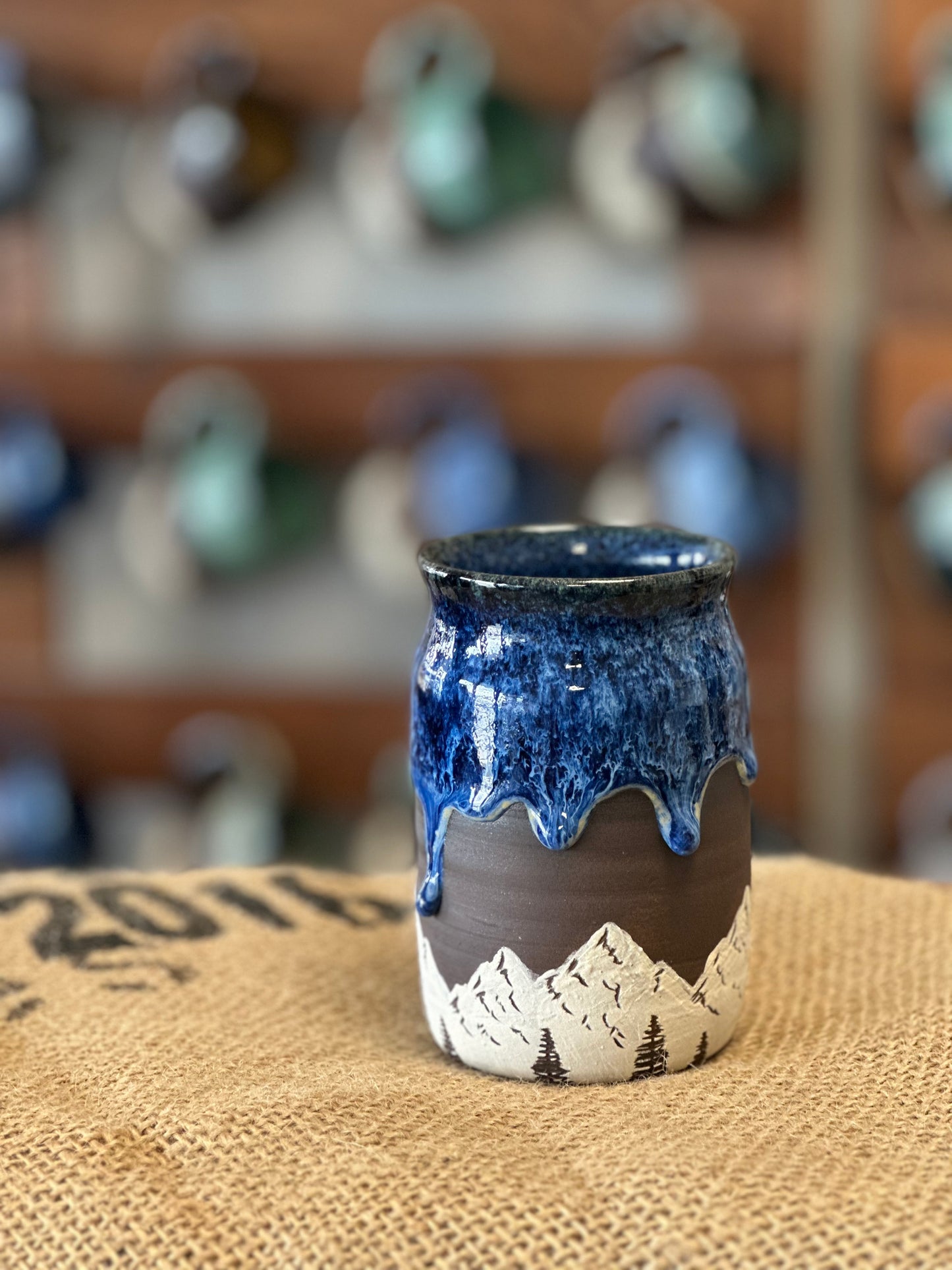 Mini mountain vase 1103