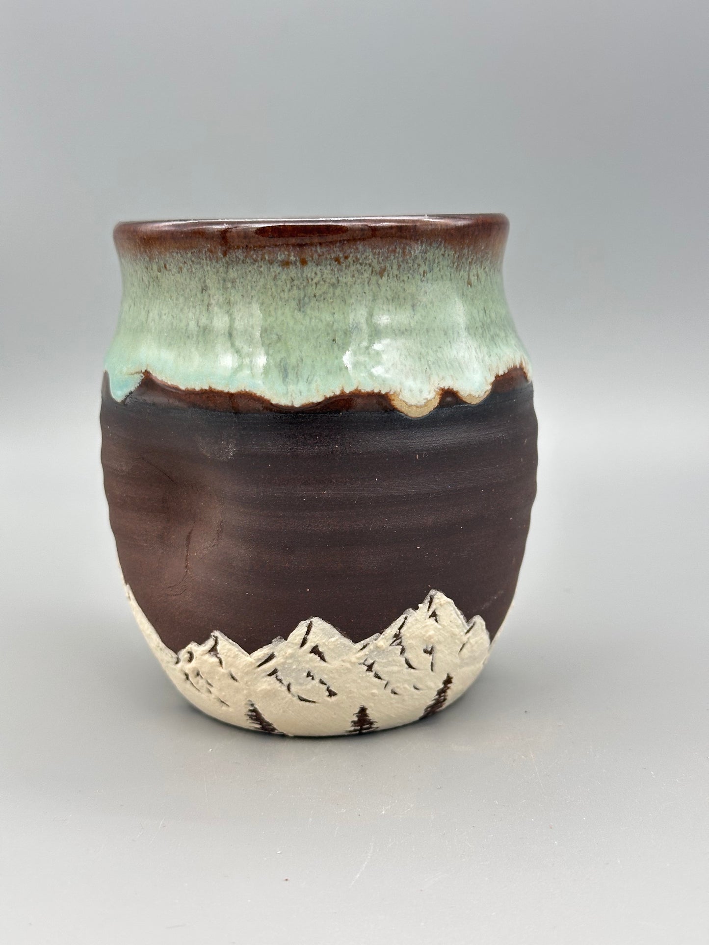 Mountain Thumb Cup